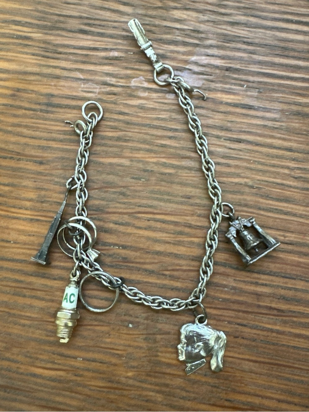 Vintage 1960s silver wedding ring  Empire State building charm bracelet